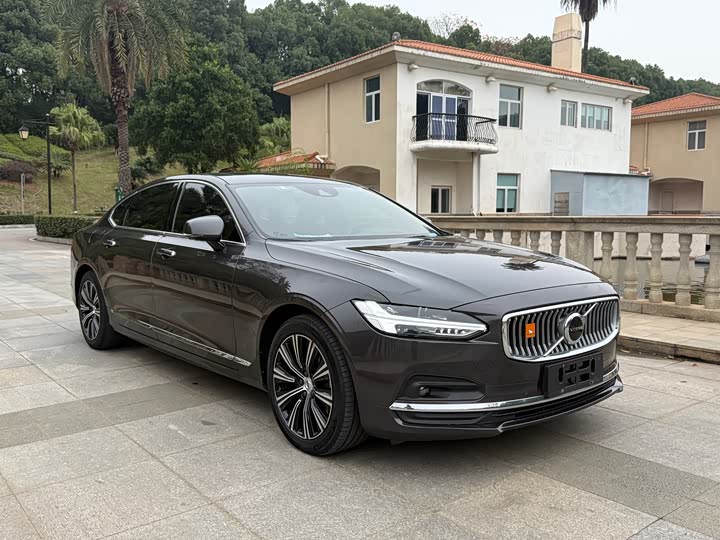 Фото 3 - Volvo S90