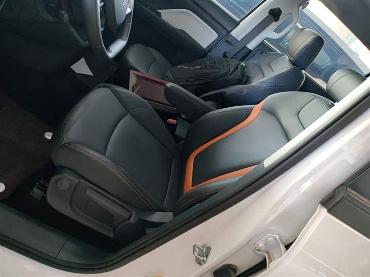 Фото 15 - Bestune NAT