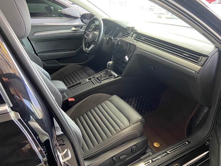 Фото 8 - Volkswagen Magotan