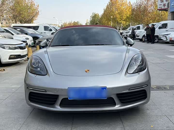 Фото 2 - Porsche 718