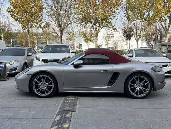 Фото 3 - Porsche 718