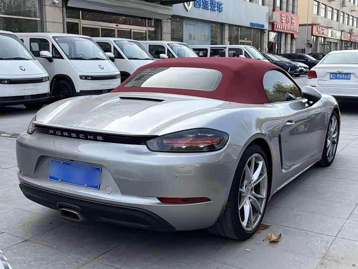 Фото 4 - Porsche 718