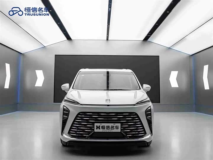 Фото 3 - Buick GL8 ES