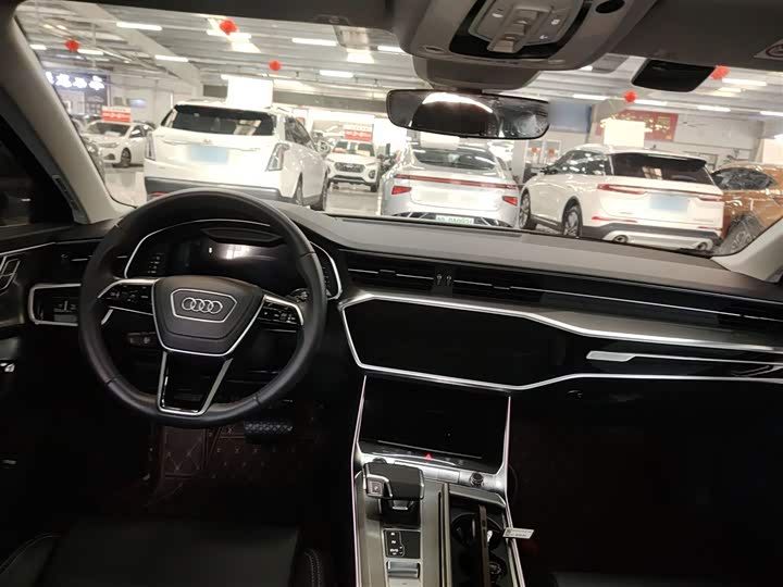 Фото 10 - Audi A6L