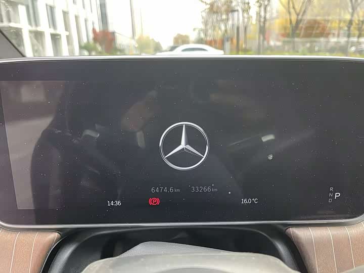 Фото 14 - Mercedes-Benz EQE