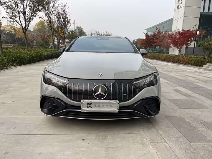 Фото 2 - Mercedes-Benz EQE
