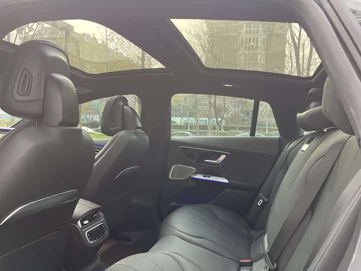 Фото 9 - Mercedes-Benz EQE