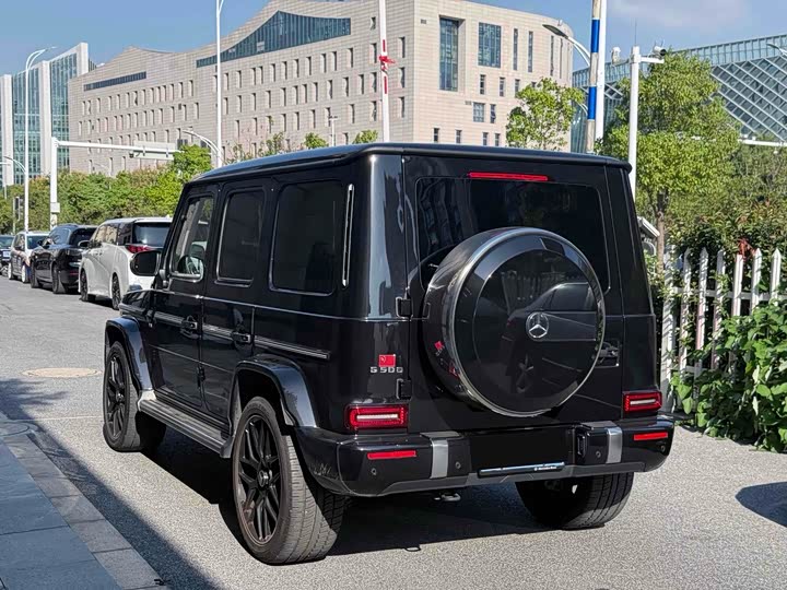 Фото 9 - Mercedes-Benz G-Class