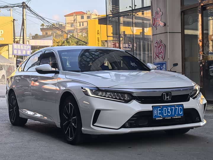 Фото 3 - Honda Inspire