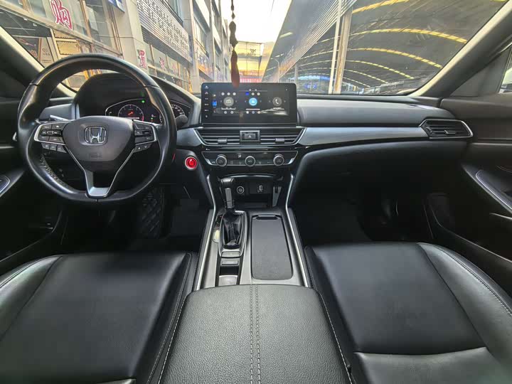 Фото 9 - Honda Inspire