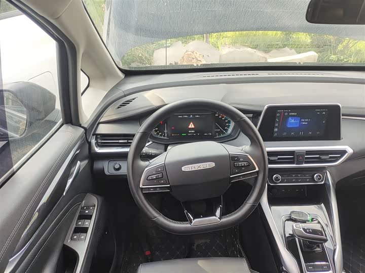 Фото 11 - Maxus Euniq 5