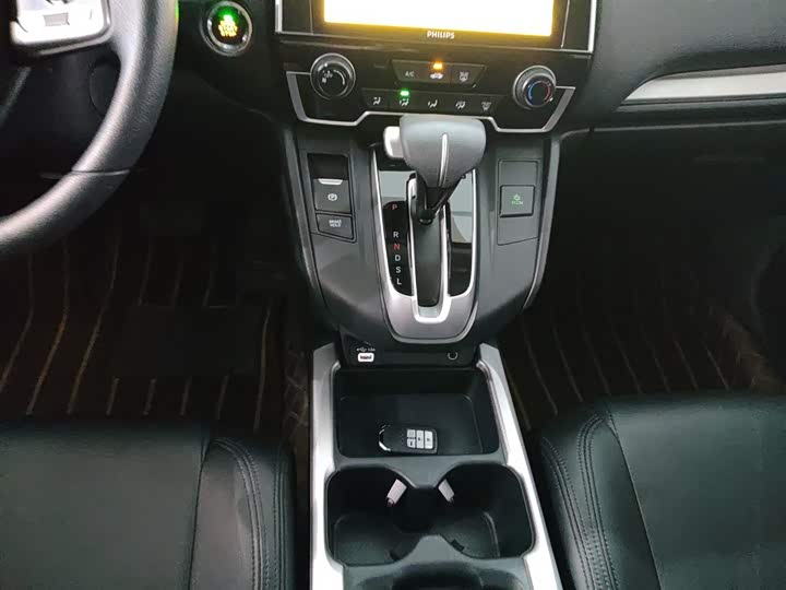 Фото 14 - Honda CR-V