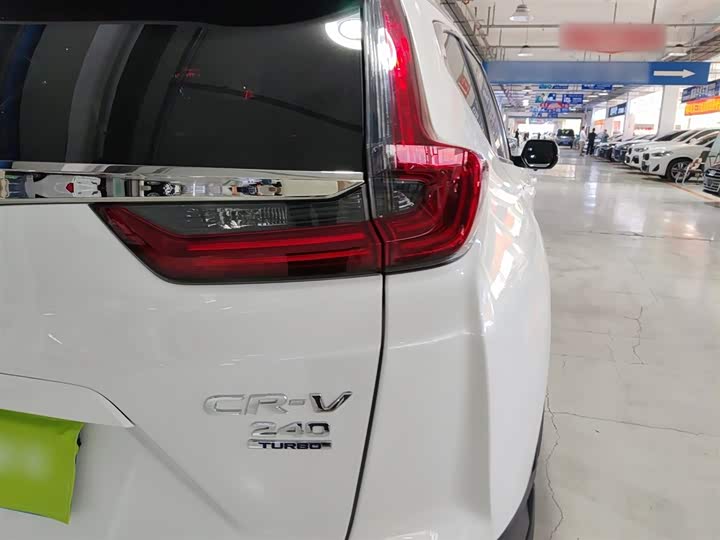 Фото 8 - Honda CR-V