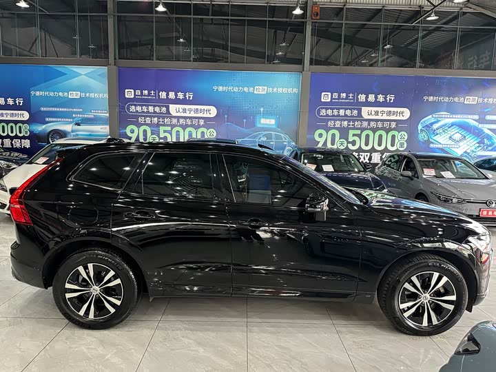 Фото 16 - Volvo XC60