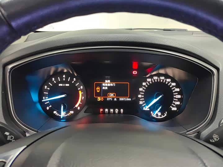 Фото 14 - Ford Mondeo