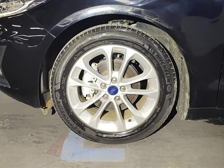 Фото 6 - Ford Mondeo