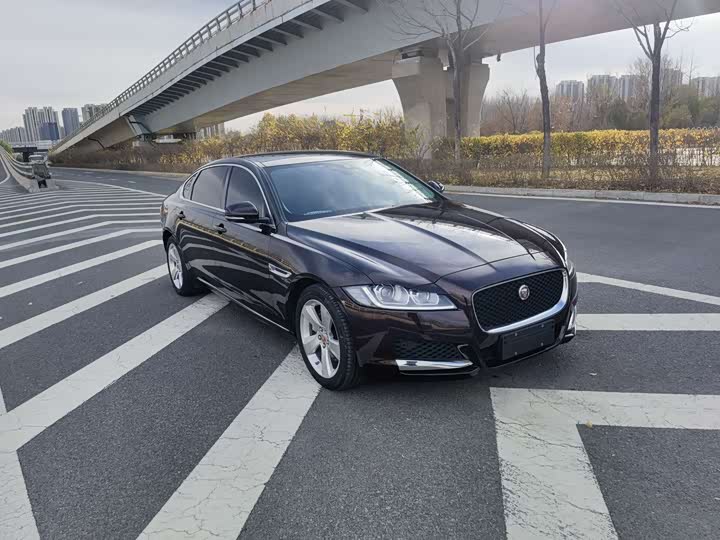 Фото 3 - Jaguar XF L
