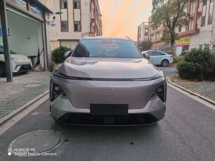 Фото 3 - Geely Galaxy L7