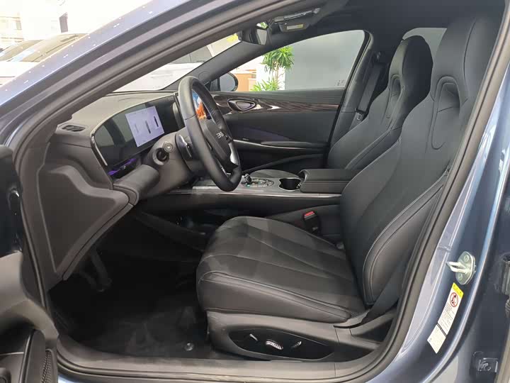 Фото 3 - BYD Seal