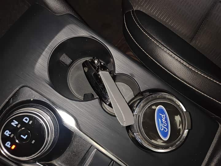 Фото 9 - Ford Focus