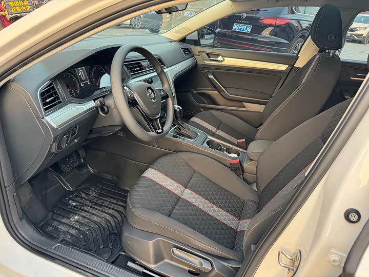 Фото 7 - Volkswagen Lamando L