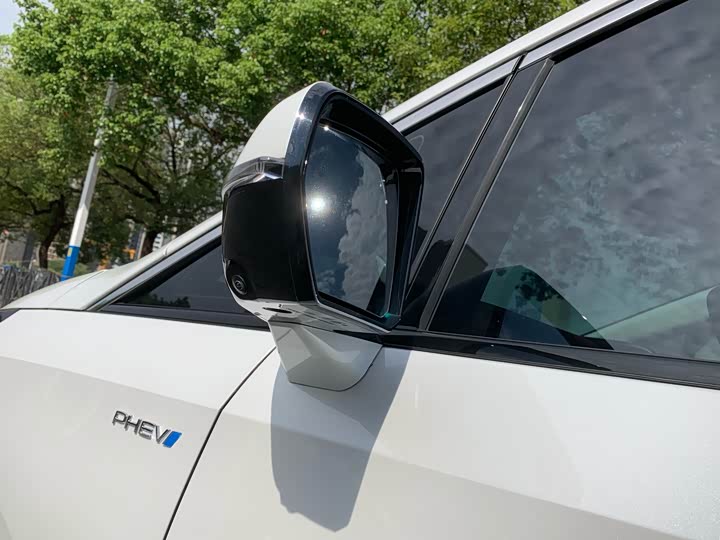 Фото 12 - GAC Trumpchi E9