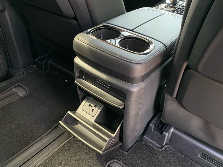 Фото 34 - GAC Trumpchi E9