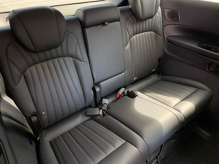 Фото 37 - GAC Trumpchi E9