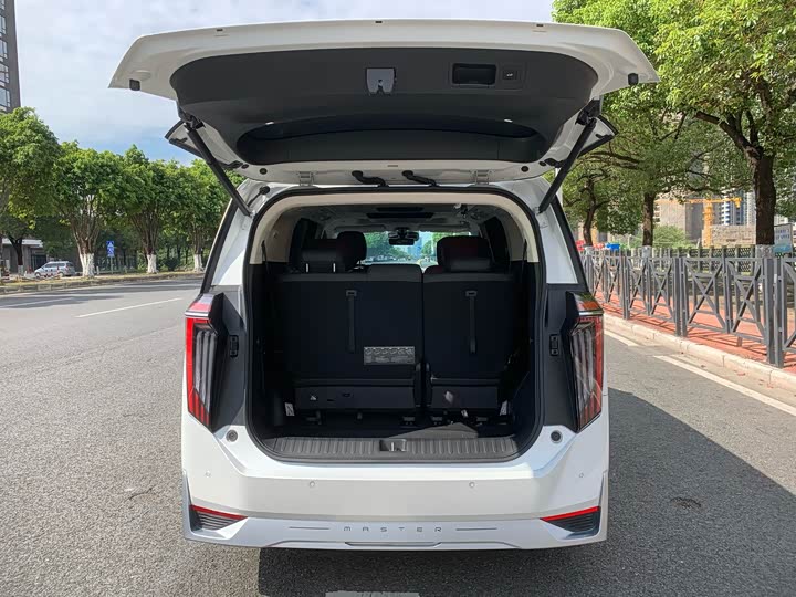 Фото 7 - GAC Trumpchi E9