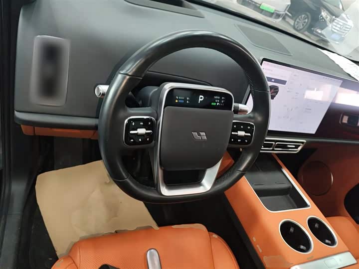 Фото 11 - LiXiang L7