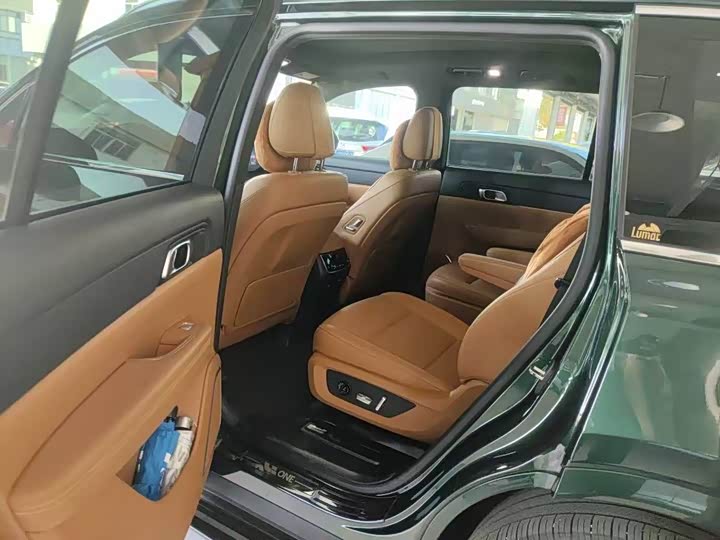 Фото 4 - LiXiang One