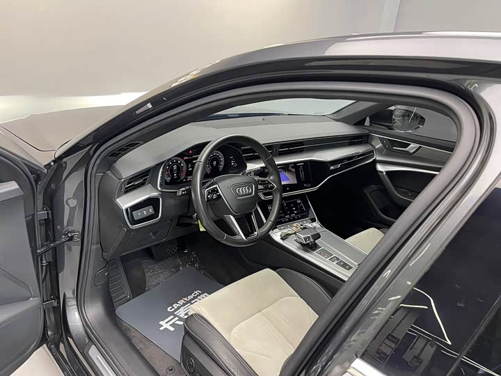 Фото 10 - Audi A6L