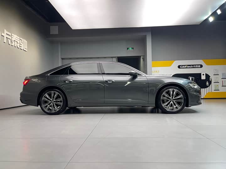 Фото 7 - Audi A6L