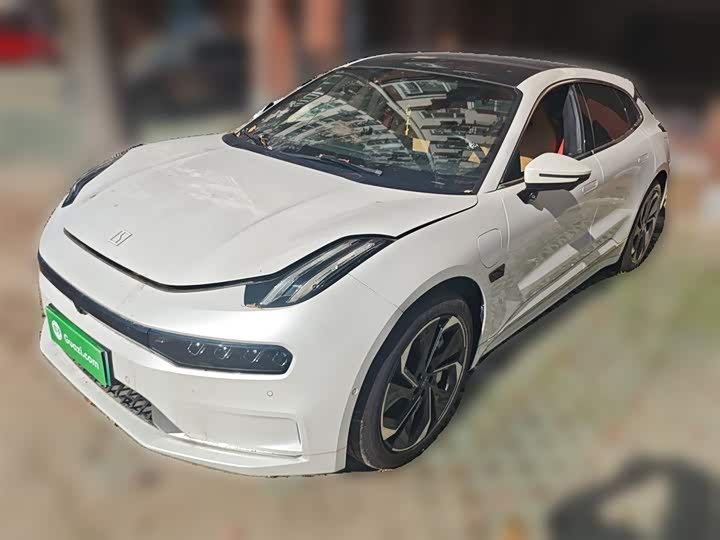 Фото 2 - Zeekr 001