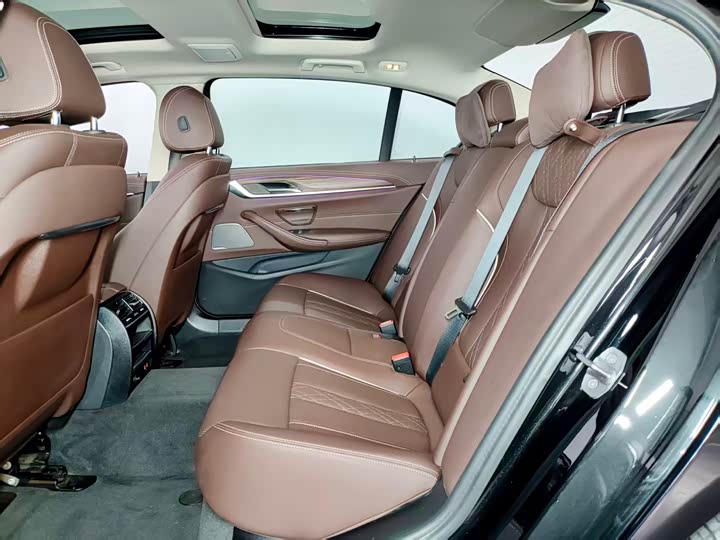 Фото 9 - BMW 5 Series