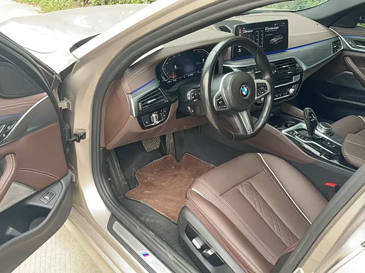 Фото 5 - BMW 5 Series