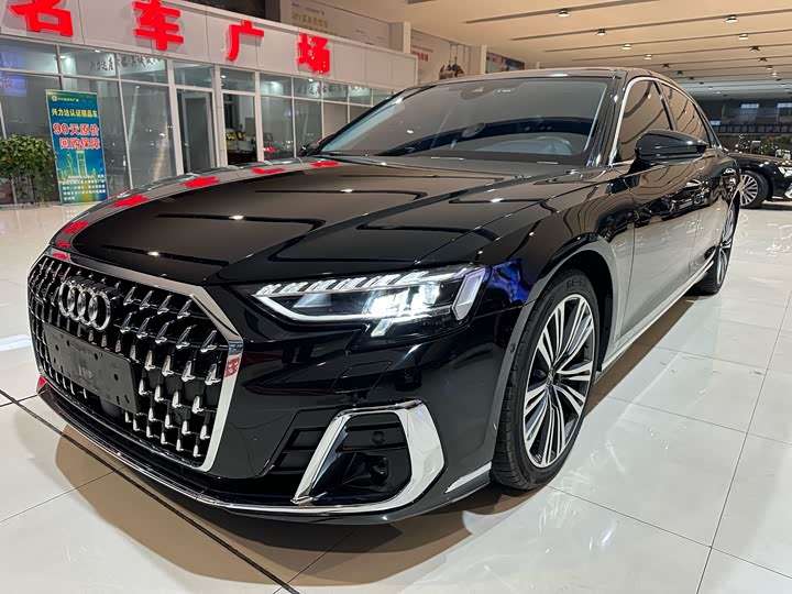 Фото 2 - Audi A8