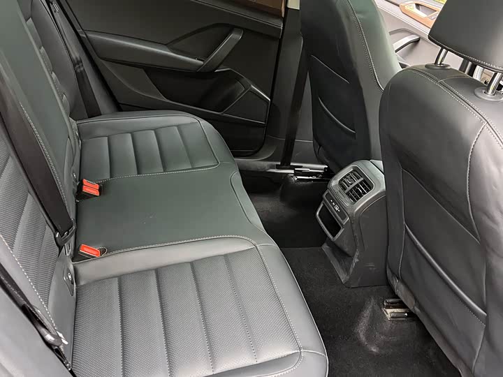 Фото 16 - Volkswagen Tharu