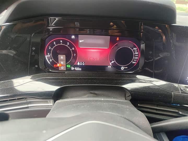 Фото 4 - Volkswagen Golf