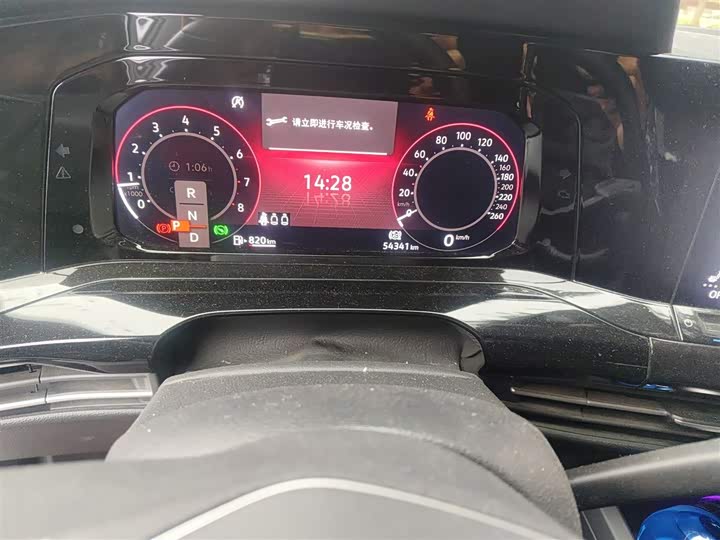 Фото 5 - Volkswagen Golf