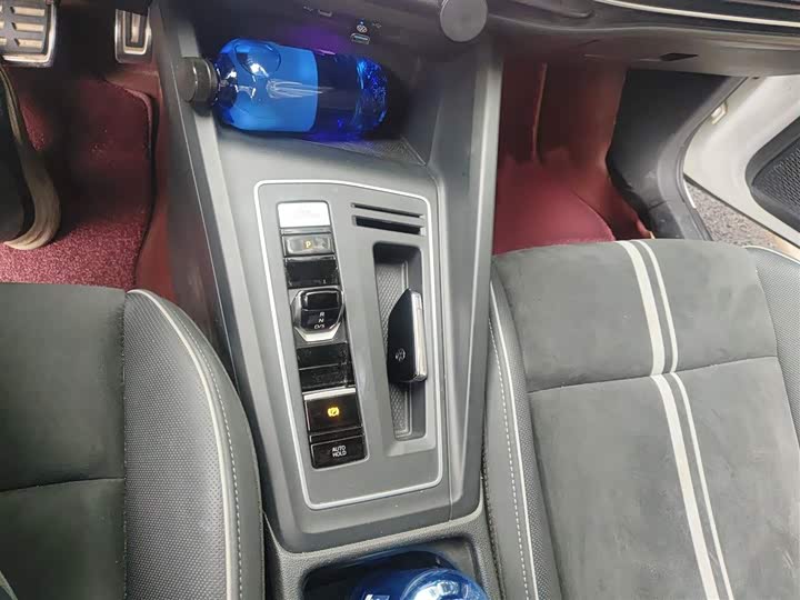 Фото 7 - Volkswagen Golf