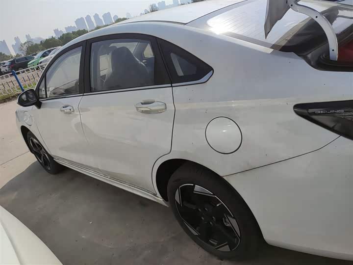 Фото 5 - Beijing EU5 Plus