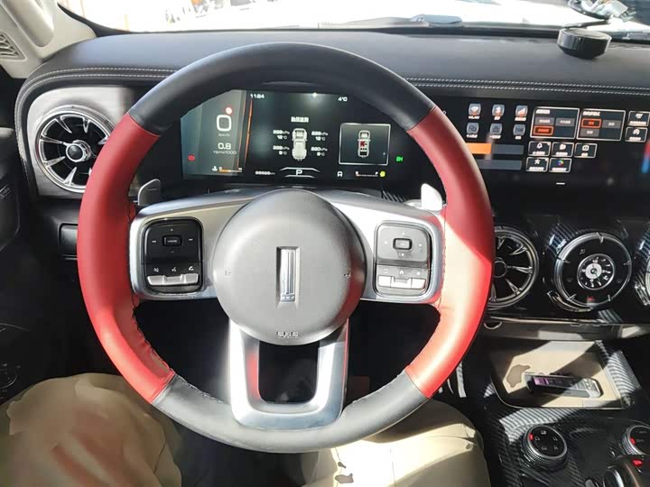 Фото 11 - Tank 300