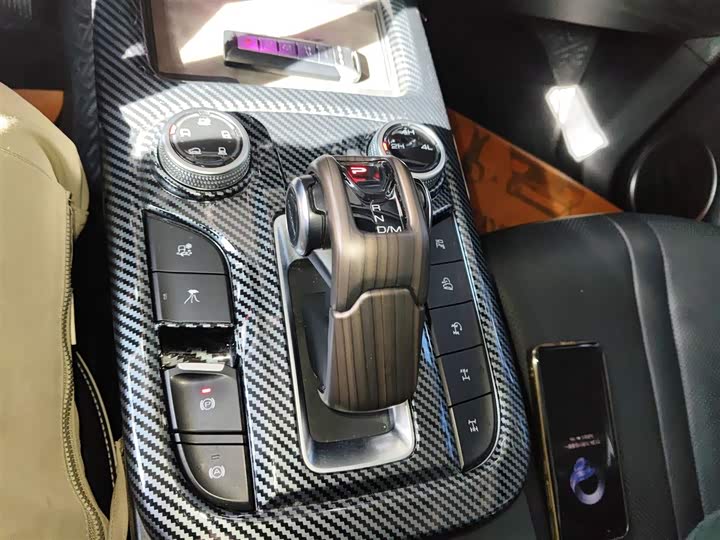 Фото 14 - Tank 300