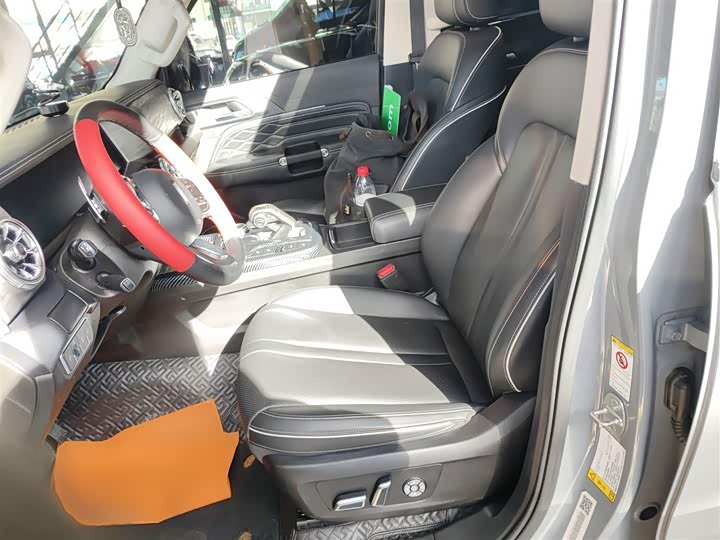 Фото 15 - Tank 300