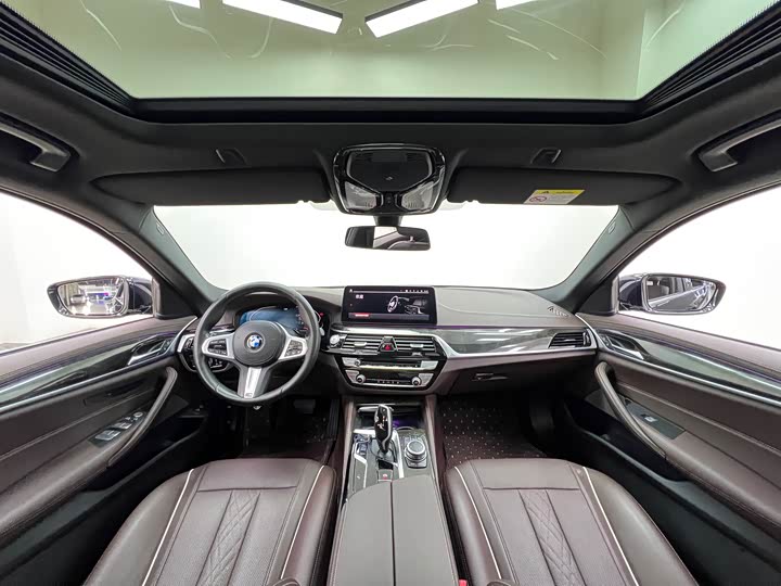 Фото 21 - BMW 5 Series