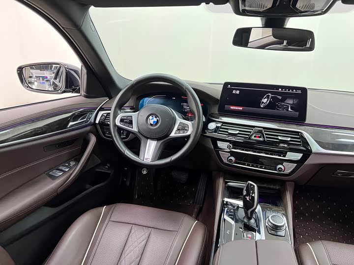 Фото 23 - BMW 5 Series