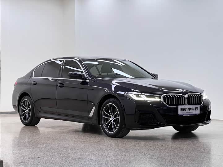 Фото 3 - BMW 5 Series