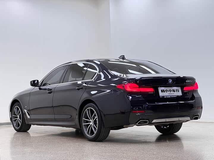 Фото 5 - BMW 5 Series