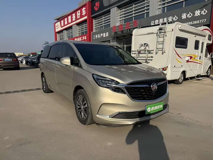 Фото 3 - Buick GL8 ES